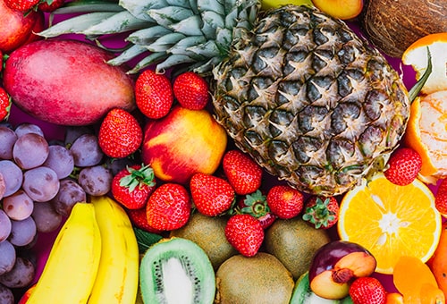 mangiare molta frutta fa bene per la salute e il benessere e per disintossicare il corpo dottoressa Michela Freddio