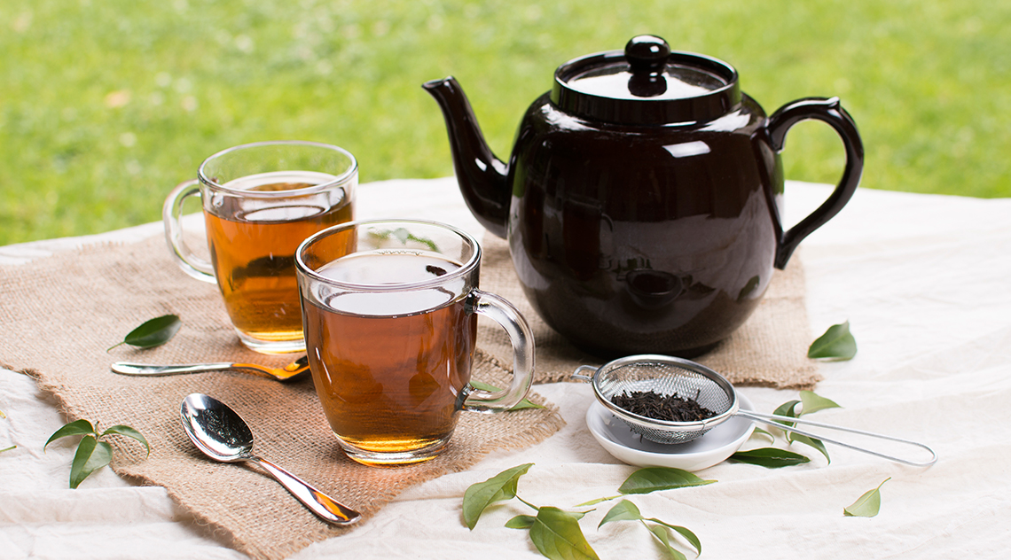 Il tè verde è una bevanda ricca di sostanze benefiche. Impariamo a consumarlo regolarmente. Approfondimenti Dott.ssa Michela Freddio